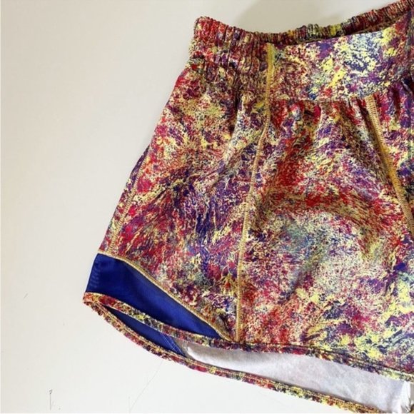 LULULEMON Seawheeze 2019 Hotty Hot Shorts 4" Limited edition (LR) - Picture 3 of 4